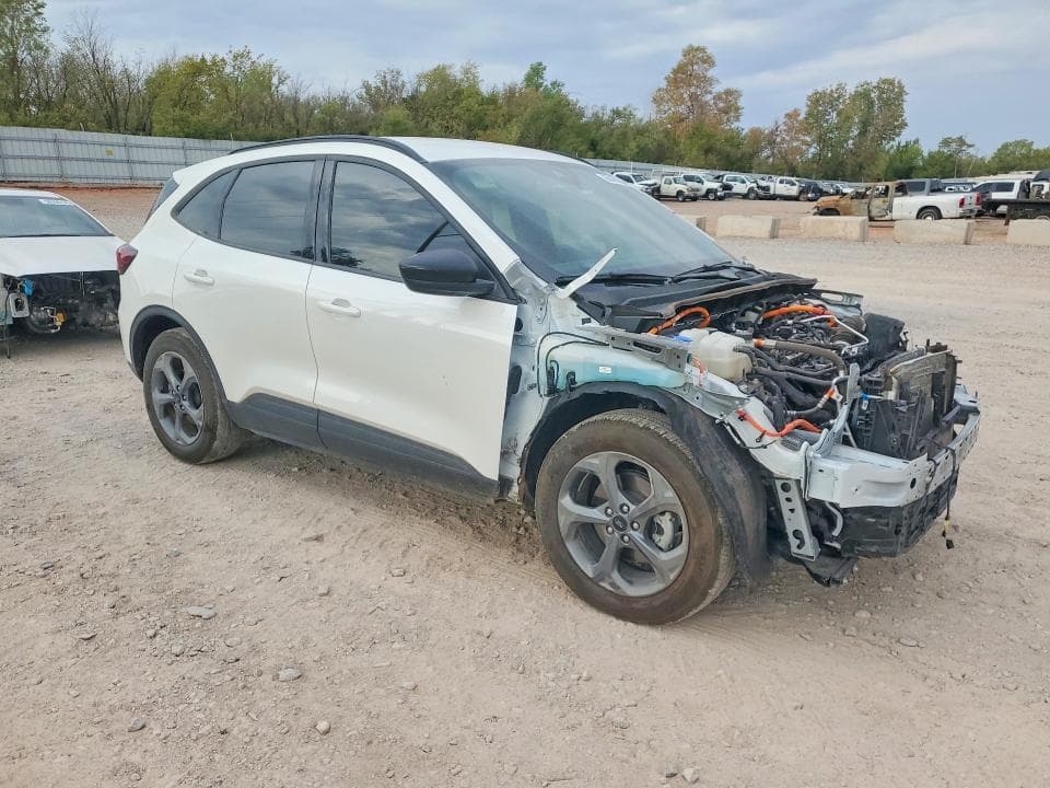 2025 FORD ESCAPE ST LINE 4