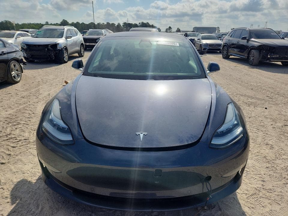 2018 TESLA MODEL 3 5