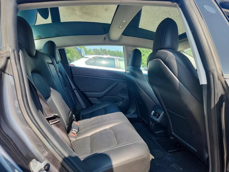 2018 TESLA MODEL 3 10