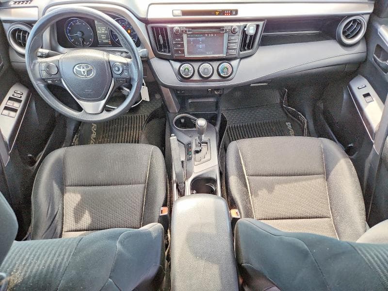 2017 TOYOTA RAV4 LE 8