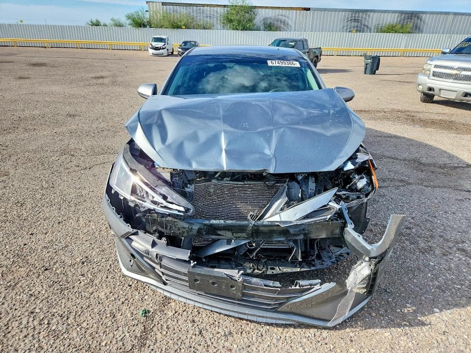 2019 HYUNDAI ELANTRA SE 5