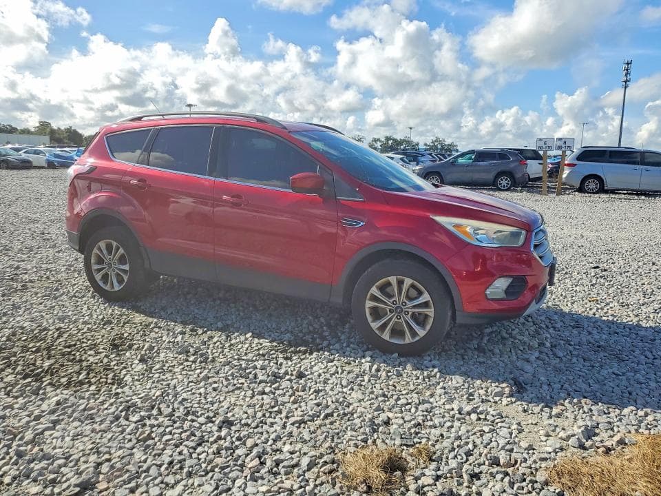 2018 FORD ESCAPE SE 4