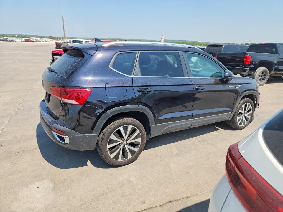 2023 VOLKSWAGEN TAOS SE 3