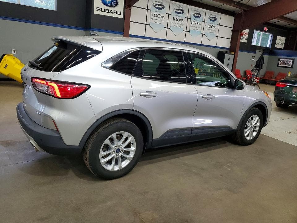 2020 FORD ESCAPE SE 3