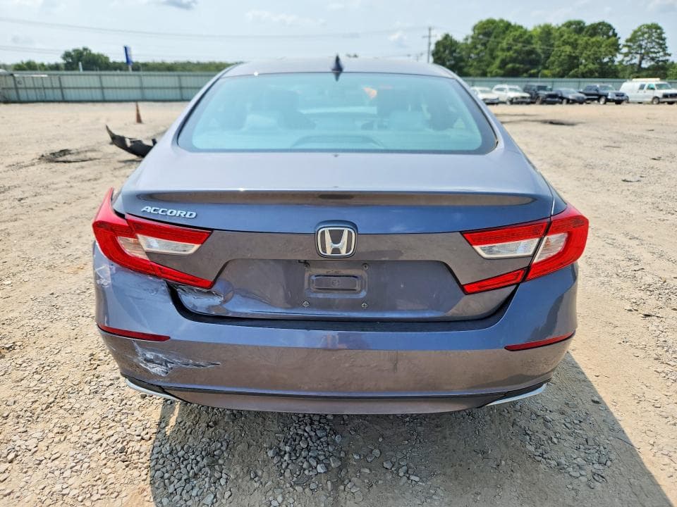 2018 HONDA ACCORD LX 6
