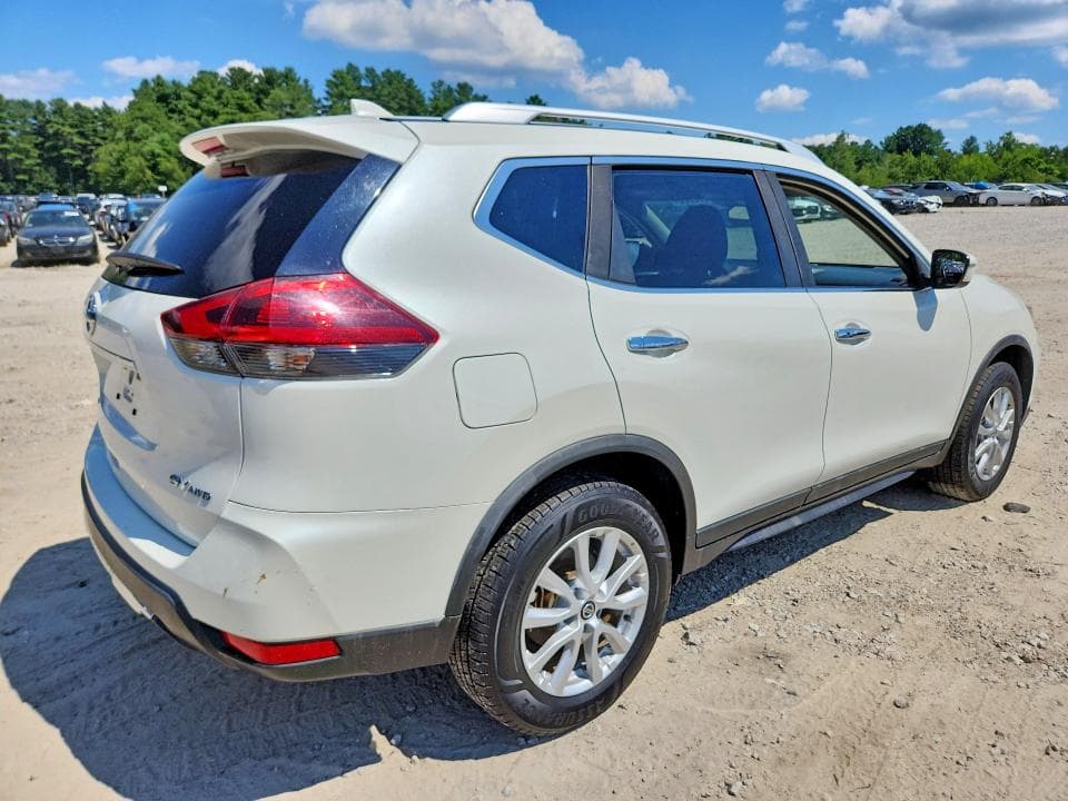2018 NISSAN ROGUE SV 3