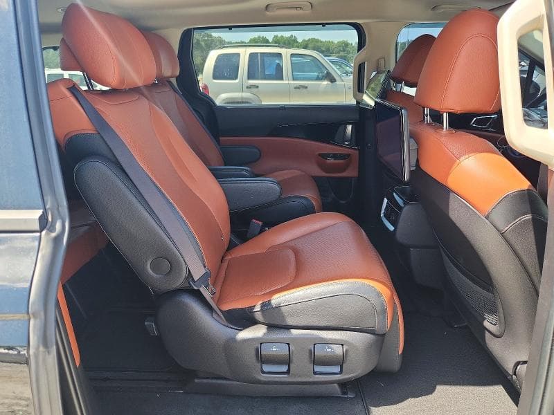2023 KIA CARNIVAL SX PRESTIGE 11