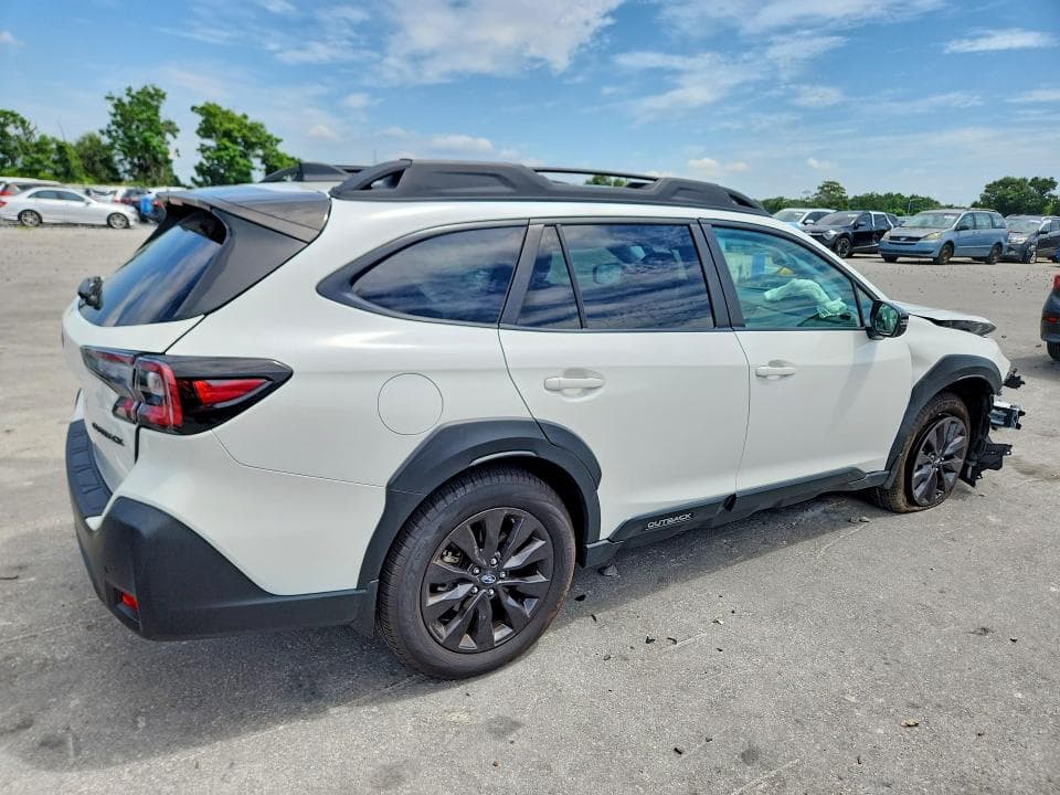 2025 SUBARU OUTBACK ONYX EDITION 3