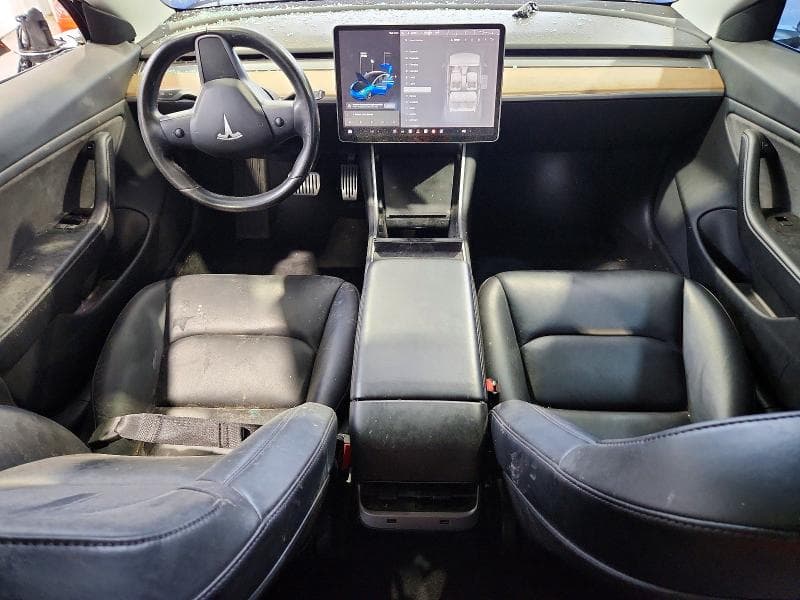 2018 TESLA MODEL 3 8