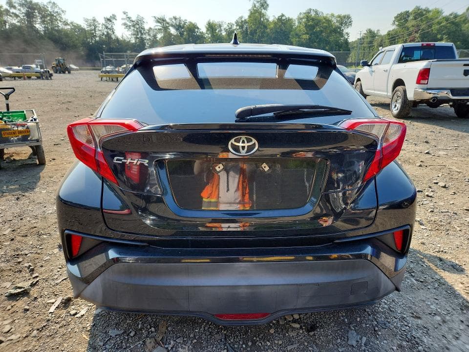 2018 TOYOTA C-HR XLE PREMIUM 6