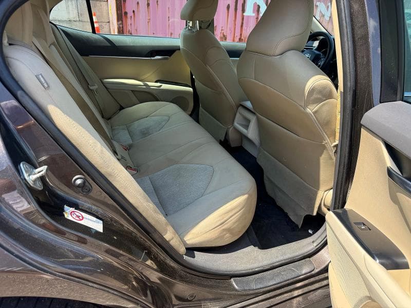 2018 TOYOTA CAMRY LE 6