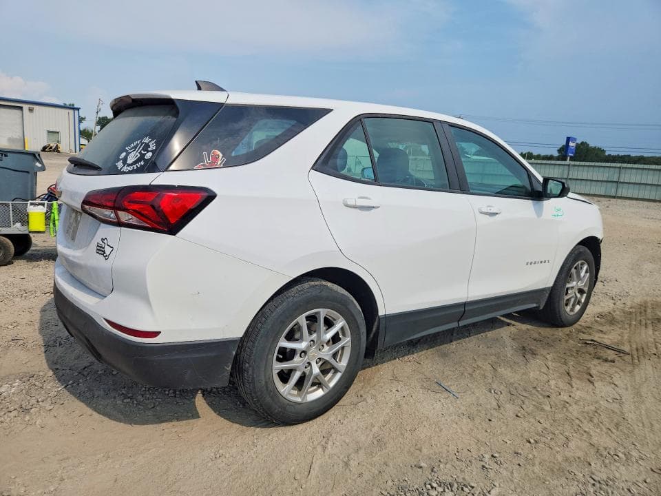 2023 CHEVROLET EQUINOX LS 3