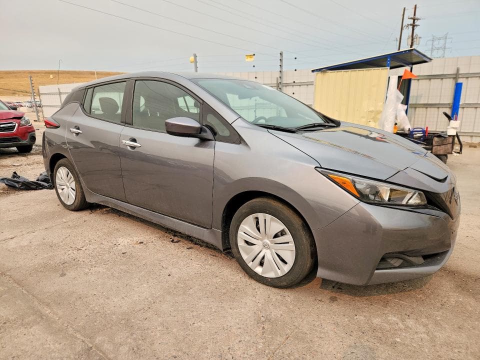 2025 NISSAN LEAF S 4