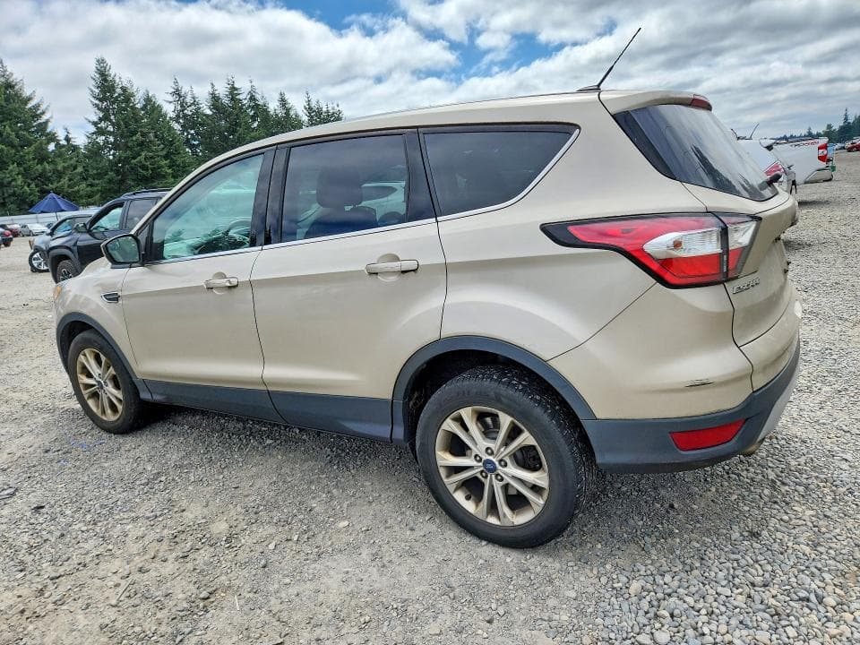 2017 FORD ESCAPE SE 2
