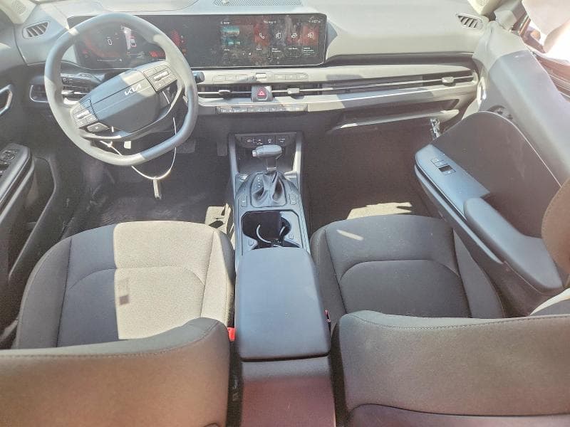 2026 KIA K4 LXS 8