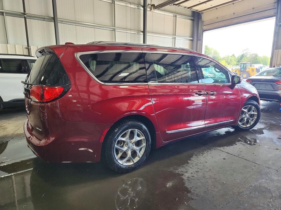 2017 CHRYSLER PACIFICA LIMITED 3