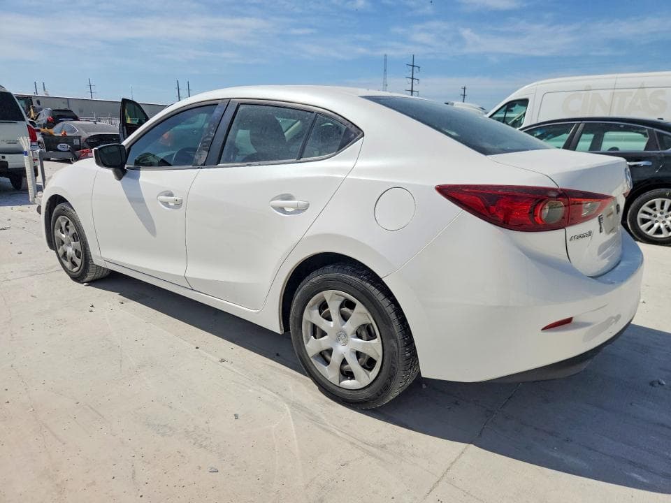 2018 MAZDA 3 SPORT 2