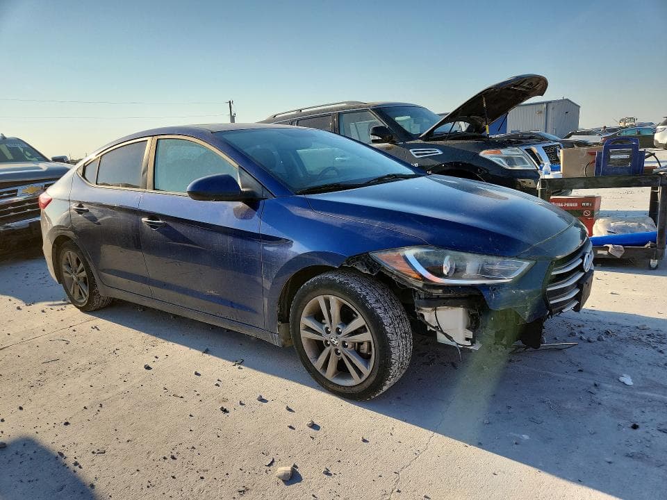 2017 HYUNDAI ELANTRA 4