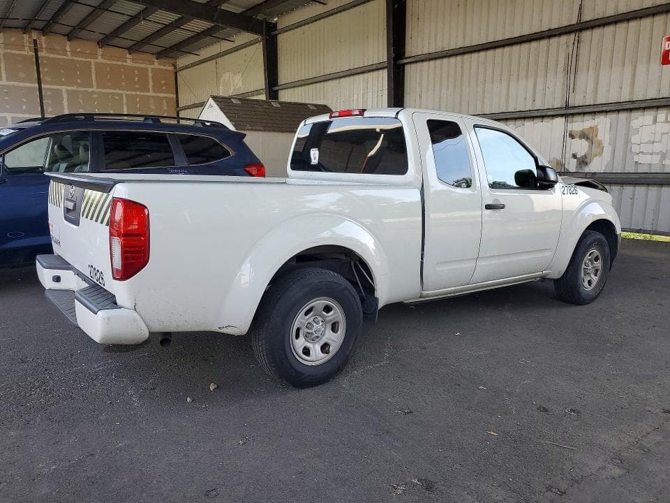 2017 NISSAN FRONTIER S 3