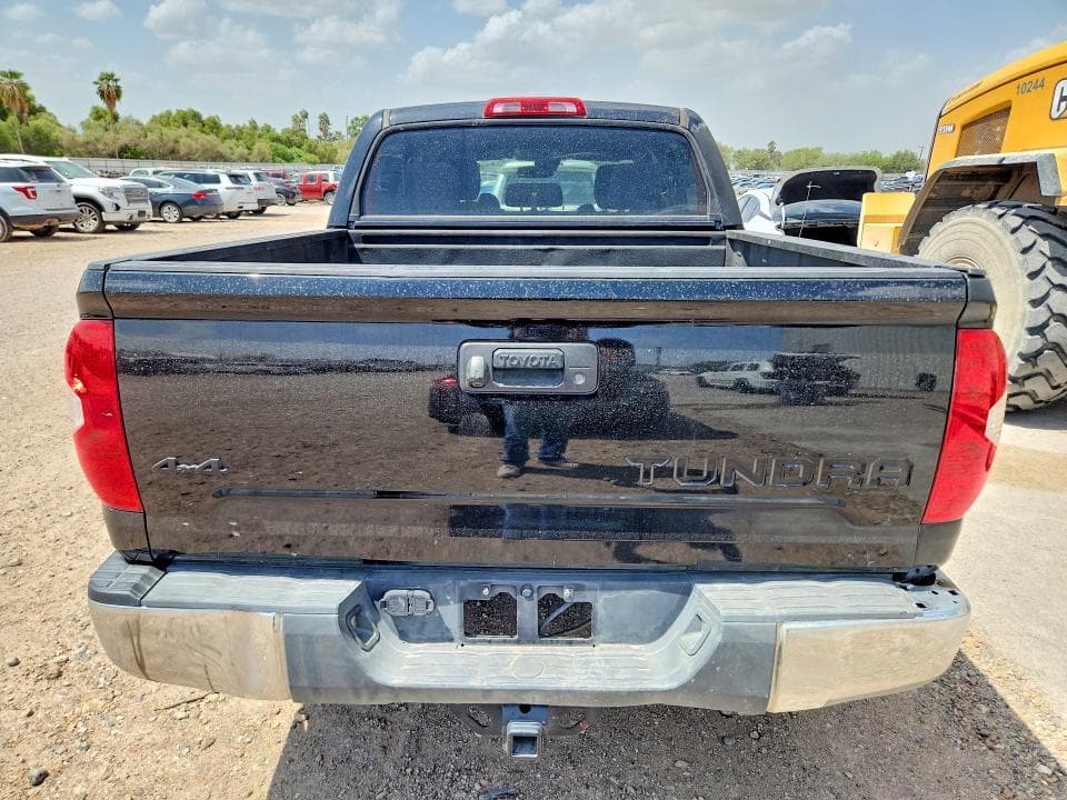 2018 TOYOTA TUNDRA CREWMAX SR5 6