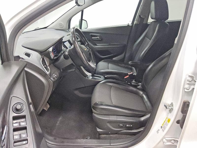 2021 CHEVROLET TRAX 1LT 7