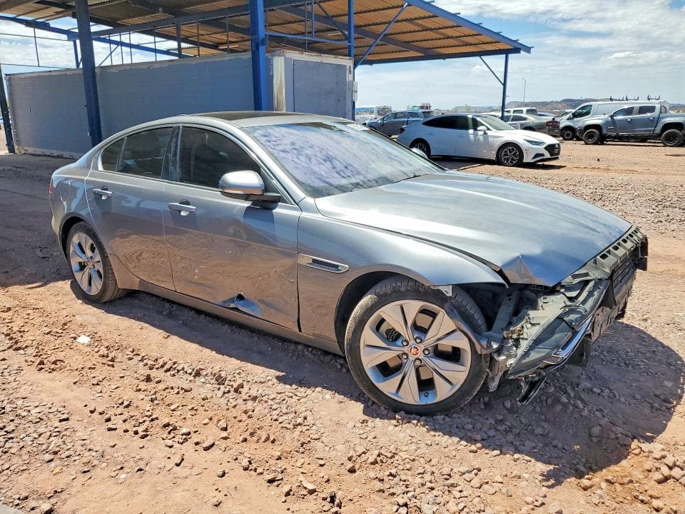 2020 JAGUAR XE S 4