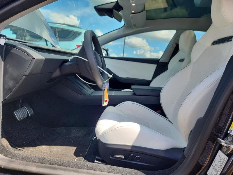 2024 TESLA MODEL 3 7