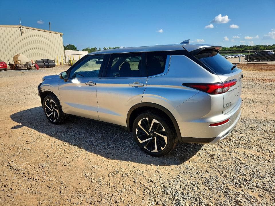 2022 MITSUBISHI OUTLANDER SE 2
