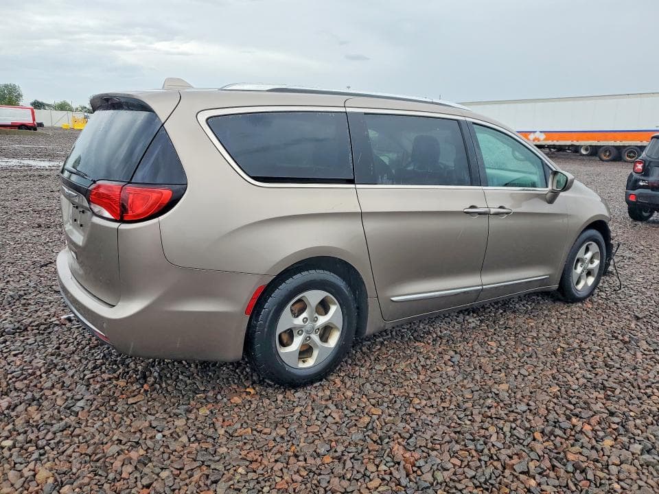 2017 CHRYSLER PACIFICA TOURING L PLUS 3