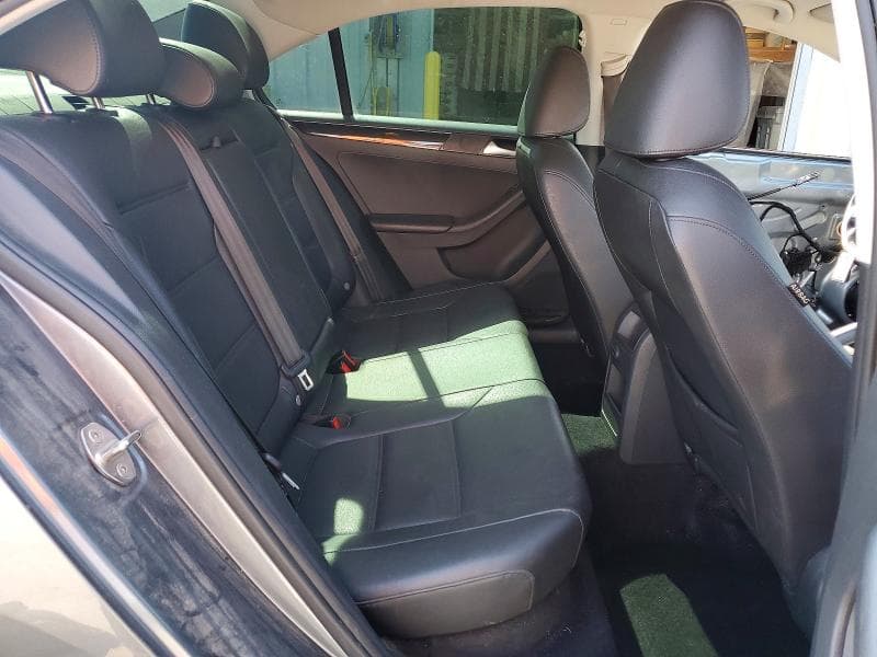 2017 VOLKSWAGEN JETTA SEL 10