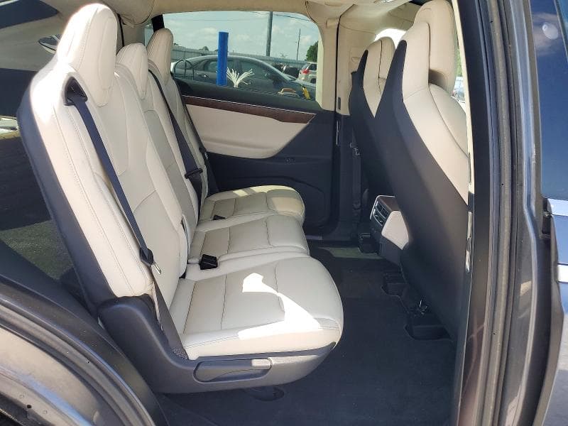 2017 TESLA MODEL X 11