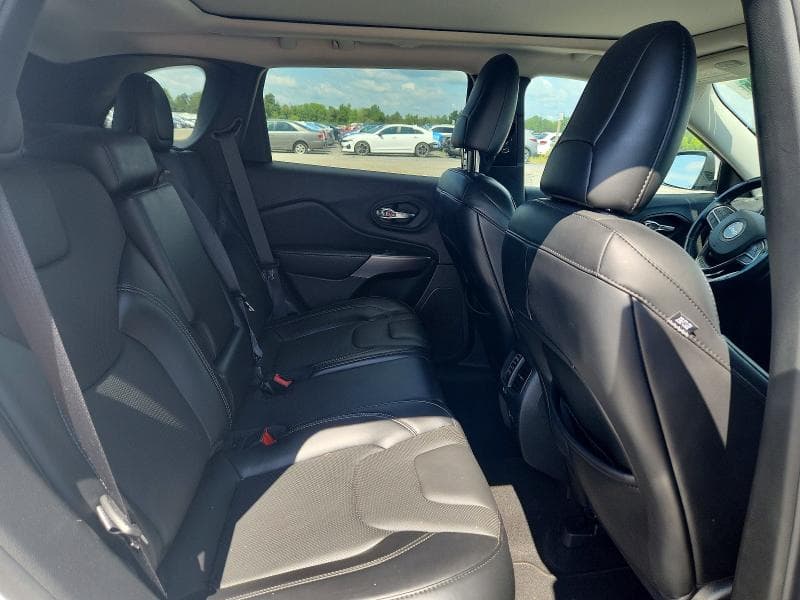 2021 JEEP CHEROKEE LATITUDE LUX 11