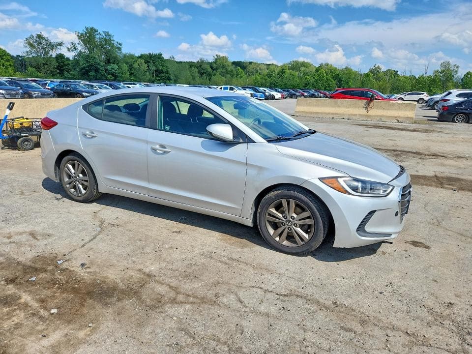 2018 HYUNDAI ELANTRA SEL 4