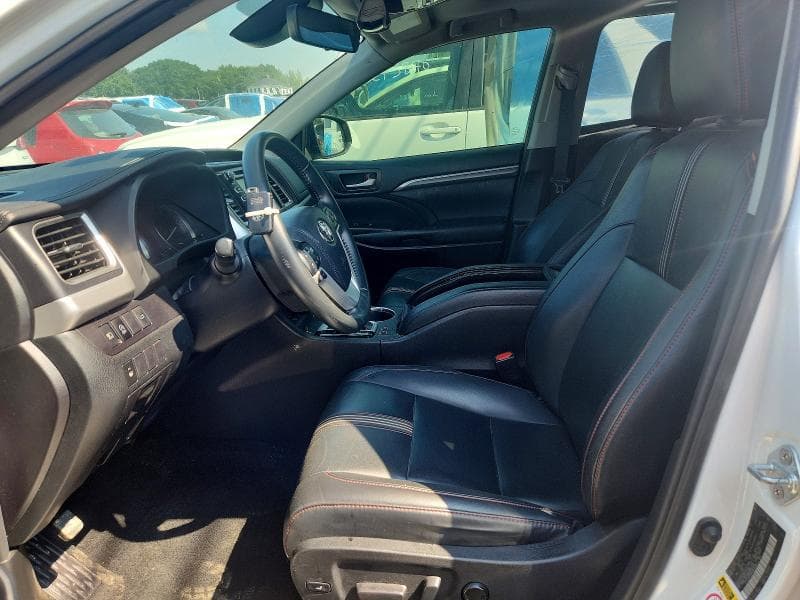 2019 TOYOTA HIGHLANDER SE 7