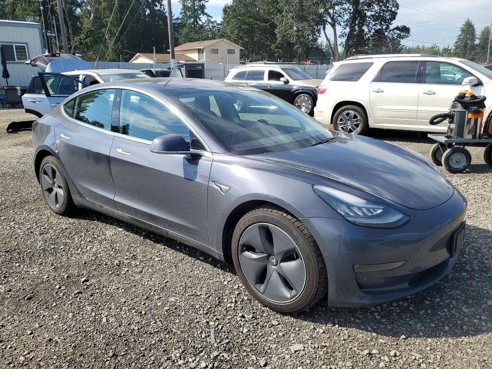 2018 TESLA MODEL 3 4