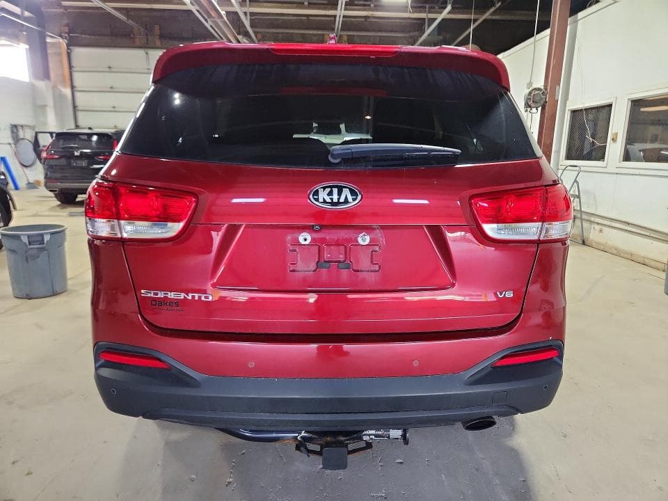 2017 KIA SORENTO LX V6 6