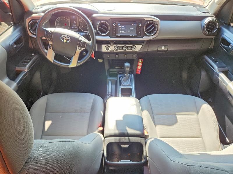 2017 TOYOTA TACOMA SR5 V6 8