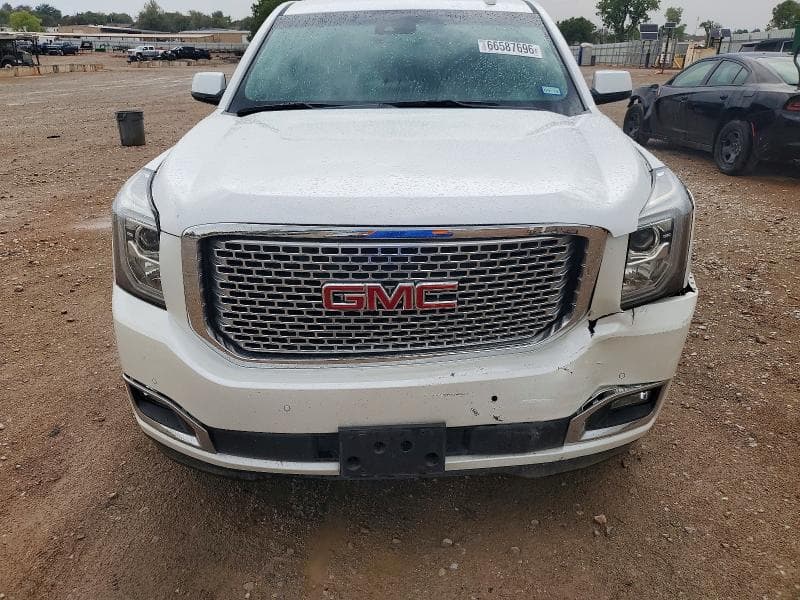 2017 GMC YUKON XL DENALI 12