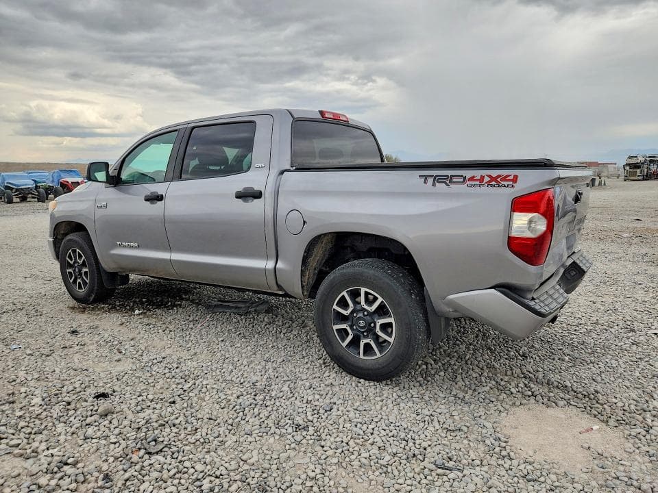 2017 TOYOTA TUNDRA SR5 2