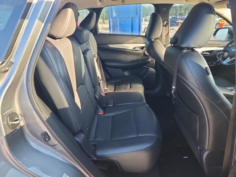 2019 INFINITI QX50 ESSENTIAL 11