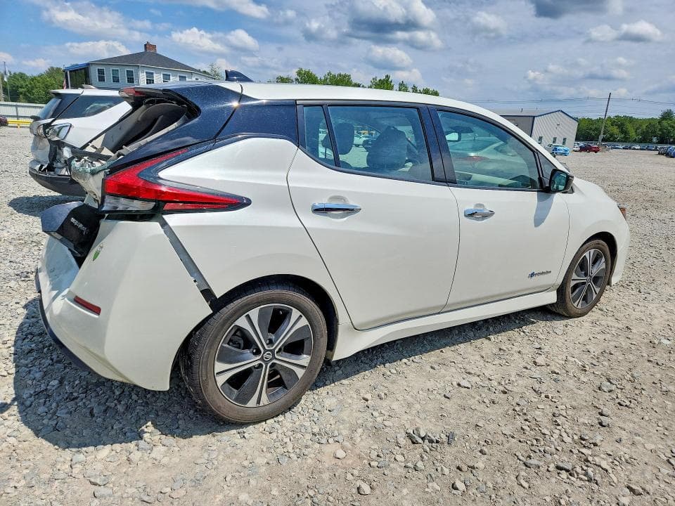 2019 NISSAN LEAF SL 3