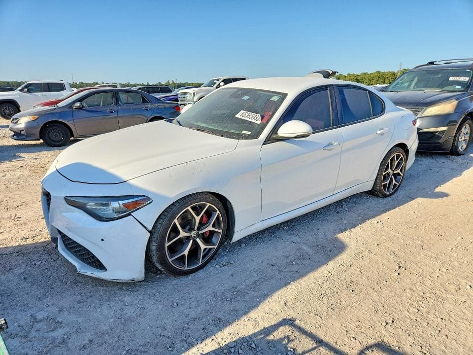 2018 ALFA ROMEO GIULIA TI - 1