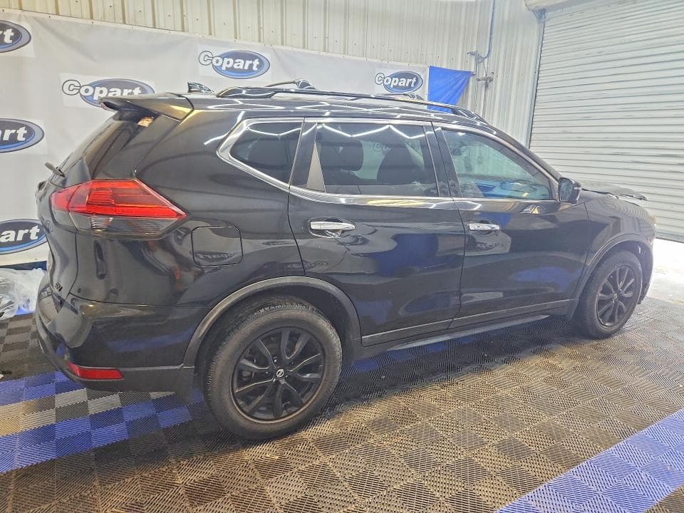 2018 NISSAN ROGUE SV 3
