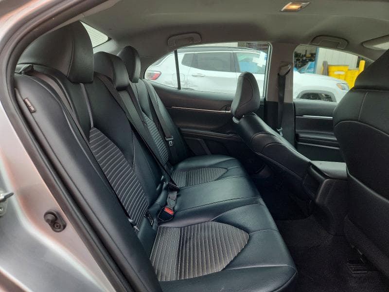 2022 TOYOTA CAMRY SE 10