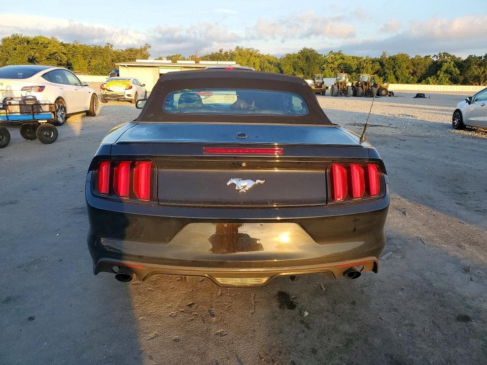 2017 FORD MUSTANG 6