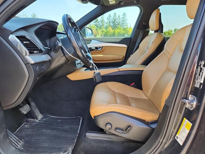 2017 VOLVO XC90 T6 7