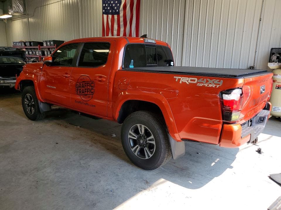 2018 TOYOTA TACOMA TRD SPORT 2