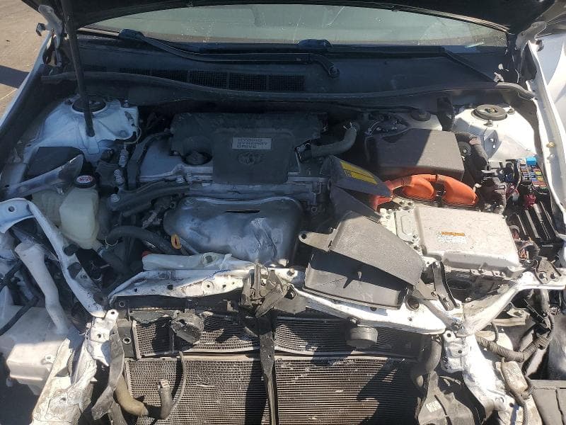 2017 TOYOTA CAMRY HYBRID LE 11