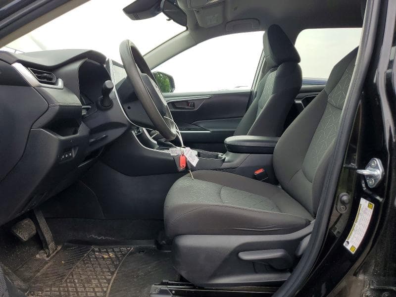 2023 TOYOTA RAV4 LE 7