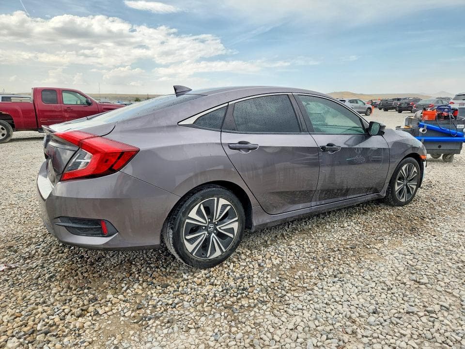 2018 HONDA CIVIC EX 3